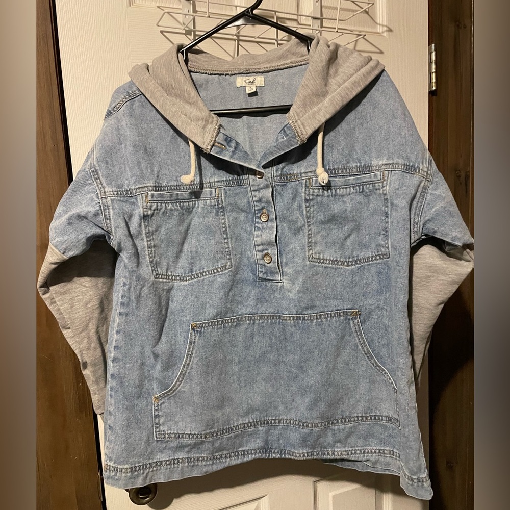 Easel brand women’s jacket hoodie size small